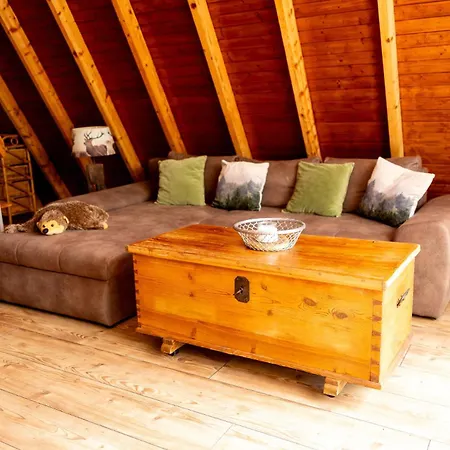 Roter Fuchsbau Am Eichwald * Gossersweiler-Stein