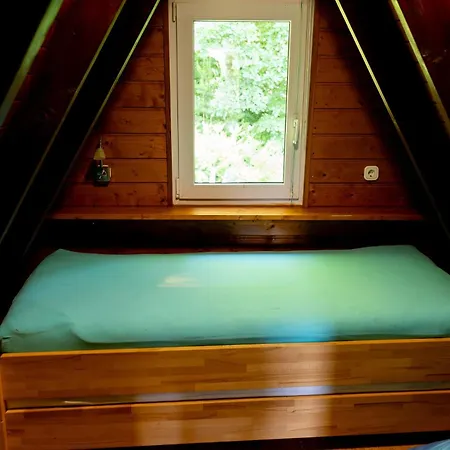 Roter Fuchsbau Am Eichwald 木屋