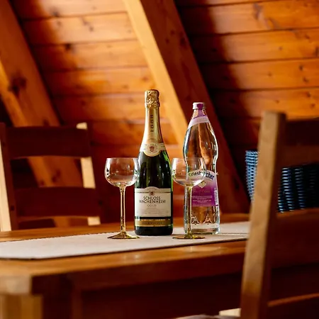 Roter Fuchsbau Am Eichwald 木屋 *