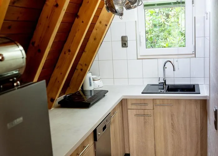 Roter Fuchsbau Am Eichwald